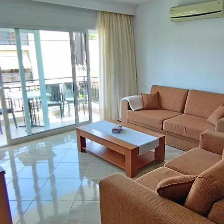 Sunrise Apartment *